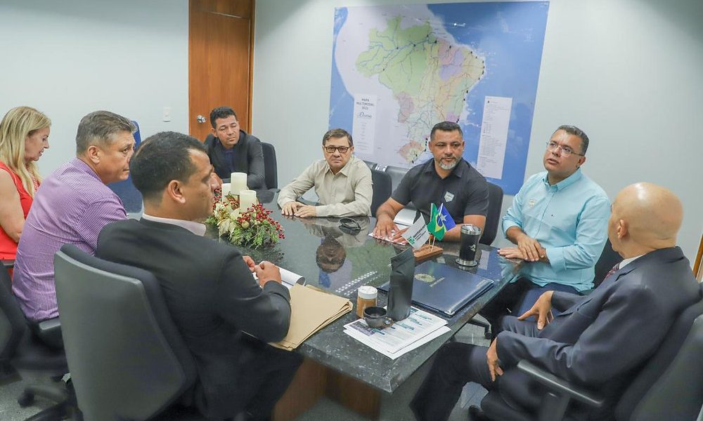 Prefeito de Nova Mamoré e Vereadores buscam extensão da Área de Livre Comércio para o município