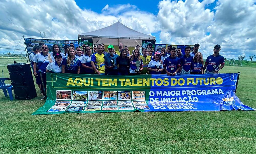 Ponta do Abunã faz festa de despedida para secretária Ivonete Gomes com homenagem pela evolução no esporte