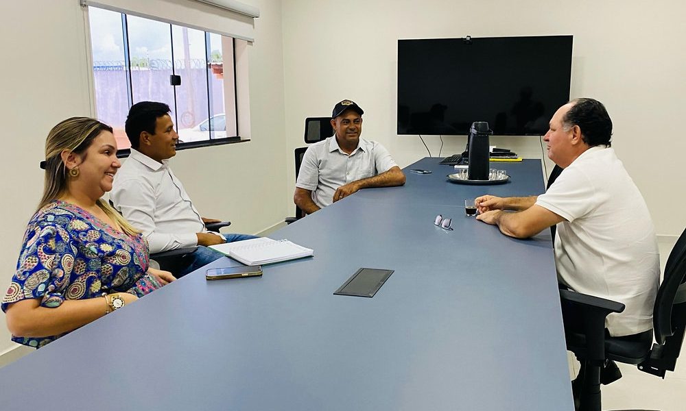 Deputado Pedro Fernandes participa de reunião no CISAN para discutir avanços no saneamento e apoio às agroindústrias