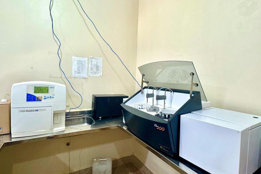 Laboratório municipal de Nova Mamoré recebe novos equipamentos para modernização e agilidade nos diagnósticos