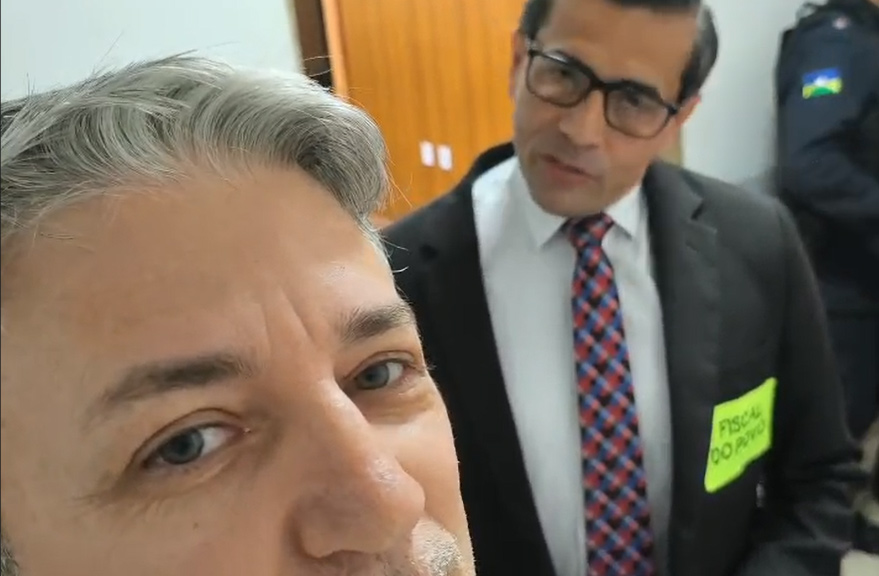 Vídeo: vereador Breno Mendes agride ativista político na Câmara Municipal