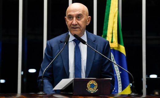 Confúcio Moura desiste da reeleição ao Senado e muda cenário político em Rondônia